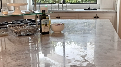 This BEFORE image shows a very deep etch mark. Photo