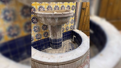 Mineral deposits gave the foundation a chalky, crusty appearance. Photo