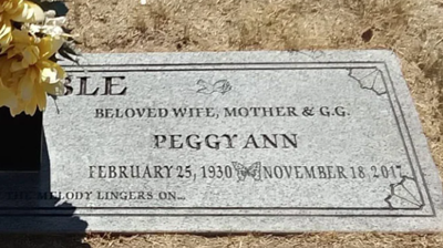 We restored the headstone to like-new condition. Photo