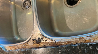 This image was taken DURING the repair process. Photo